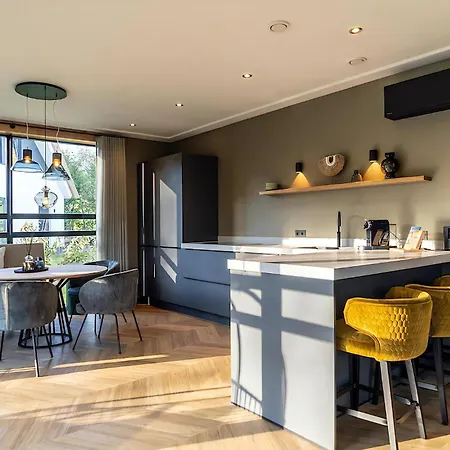 H-6 Buytenveldt Villa